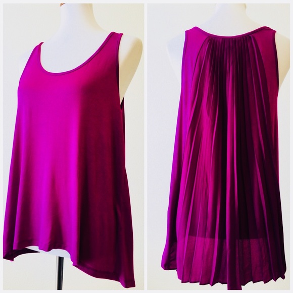 Banana Republic Tops - Banana Republic Pleated Back High/Low Tank Top NWT